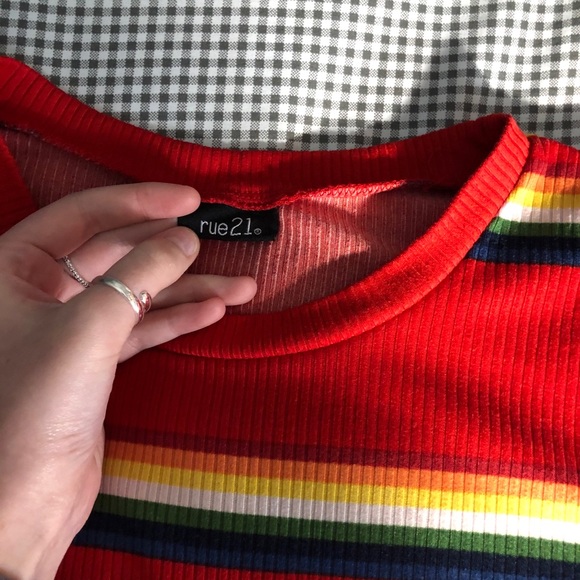 retro rainbow tee - Picture 2 of 2